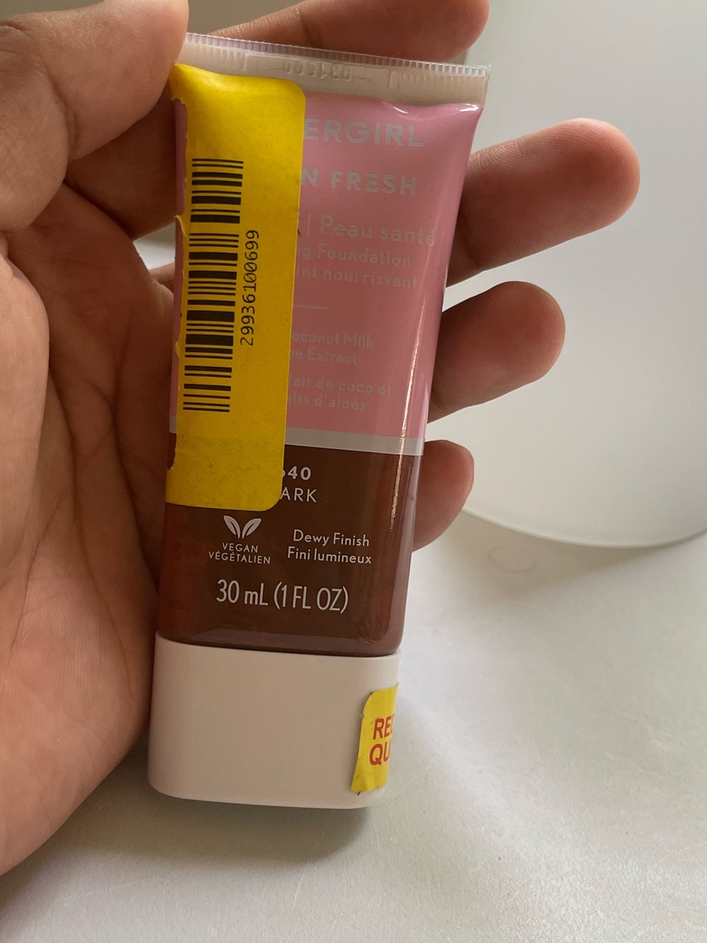 COVERGIRL Clean Fresh Skin Milk Foundation 540 Deep Dark Dewy Finish